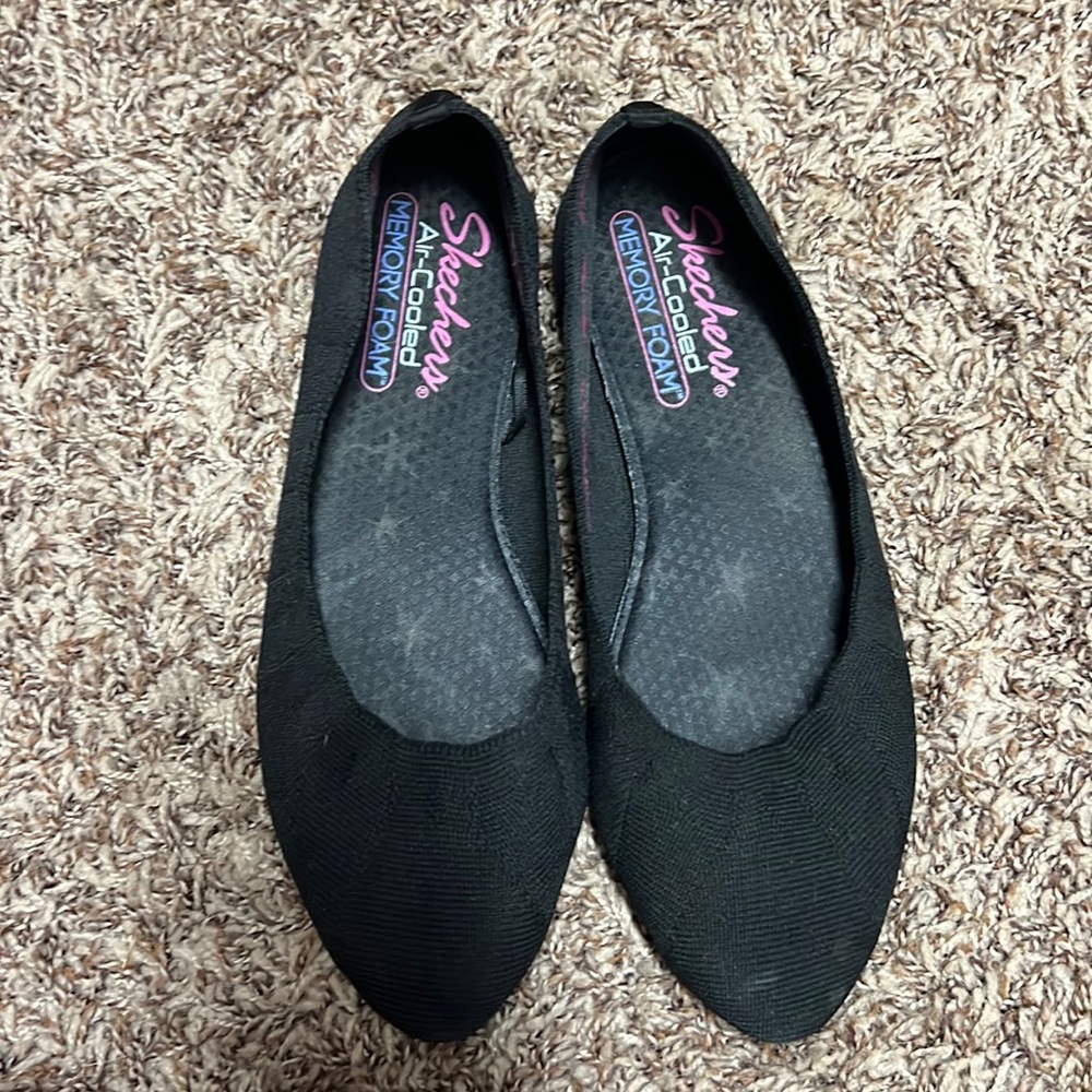 Women’s flats